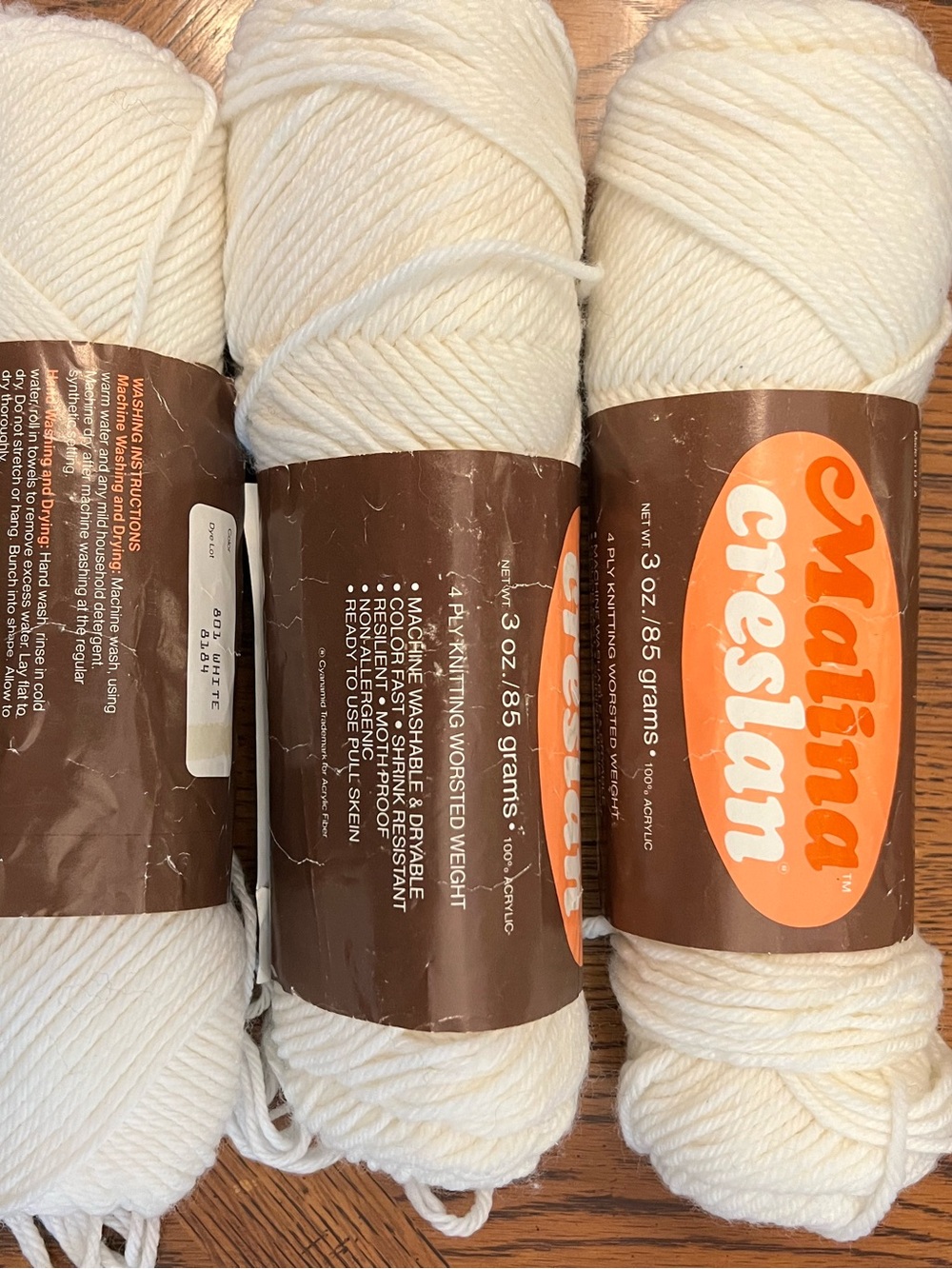 Malina Creslan Acrylic worsted weight white yarn